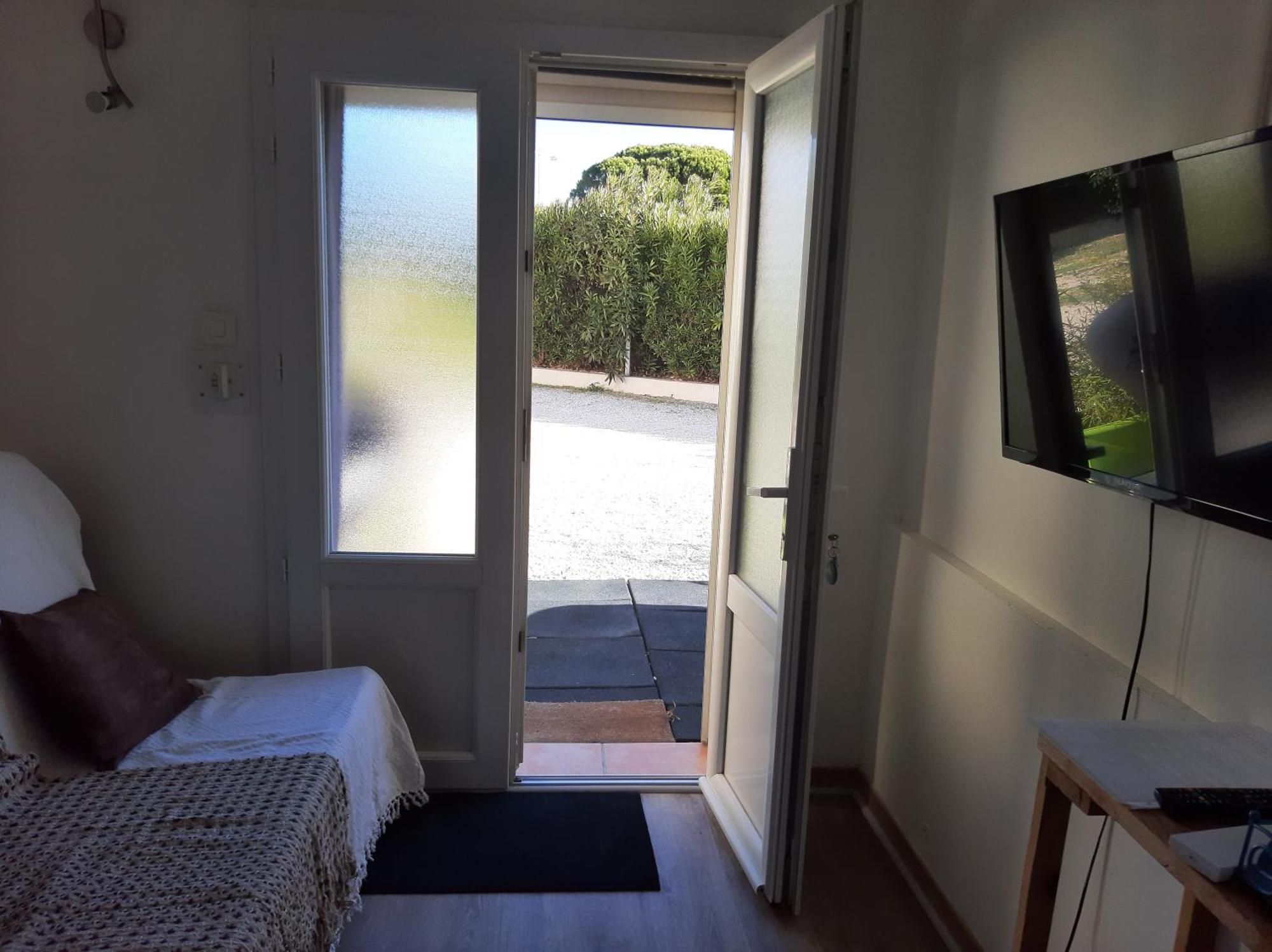 Studio Meublé Port de Plaisance FOS SUR MER Fos-sur-Mer Exterior foto